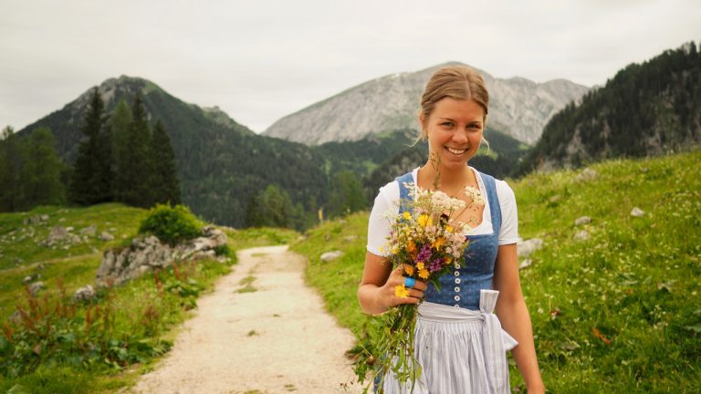 Sennerin der Priesbergalm-Julia Wurm