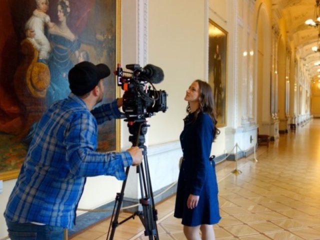 Prinzessin Maria von Preußen mit DOP Florian Bentele in der Eremitage, St.Petersburg