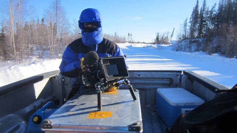 Mit DOP Andrè Zschocke auf den Iceroads in Kanada