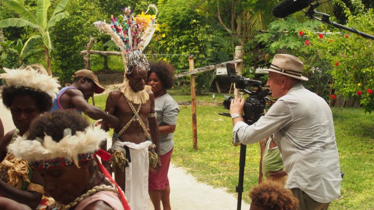 Mit DOP Pieter de Vries in Papua Neuguinea