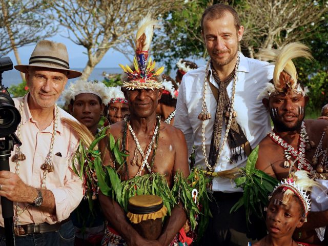 Mit DOP Pieter de Vries in Papua Neuguinea